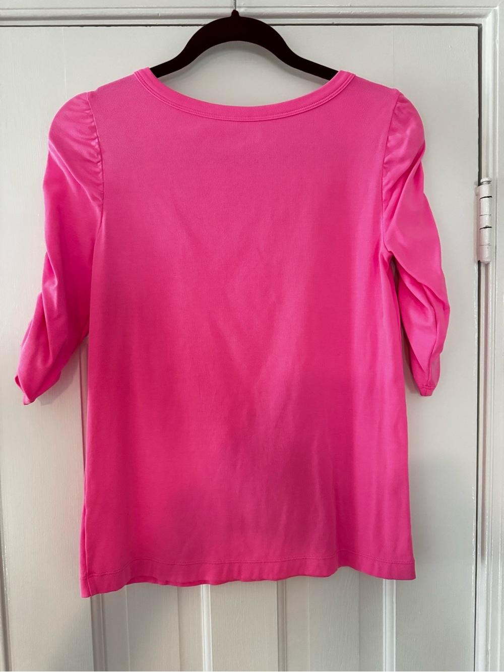 Lilly Pulitzer Vivid Pink Ruched Sleeve Short Sleeve Tee - Picture 2 of 3